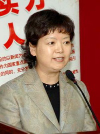 程曼丽.jpg