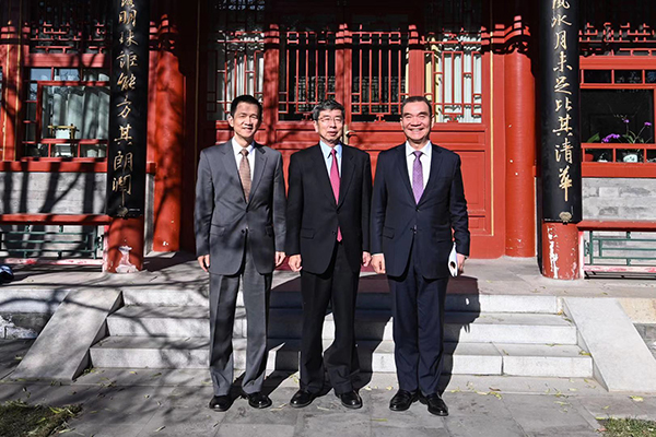 亚行行长中尾武彦访问北大国发院,南南学院,探讨亚洲发展道路